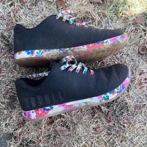 NOBULL Black Shoes with Colorful Floral Soles and laces women’s 9